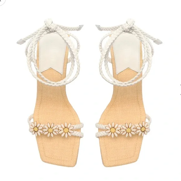 Schutz Hina Daisy Heel Sandal - Picture 6 of 11